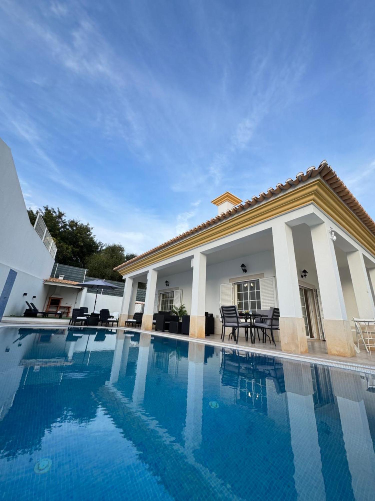 Villa Bonita Guesthouse Albufeira Old Town Buitenkant foto
