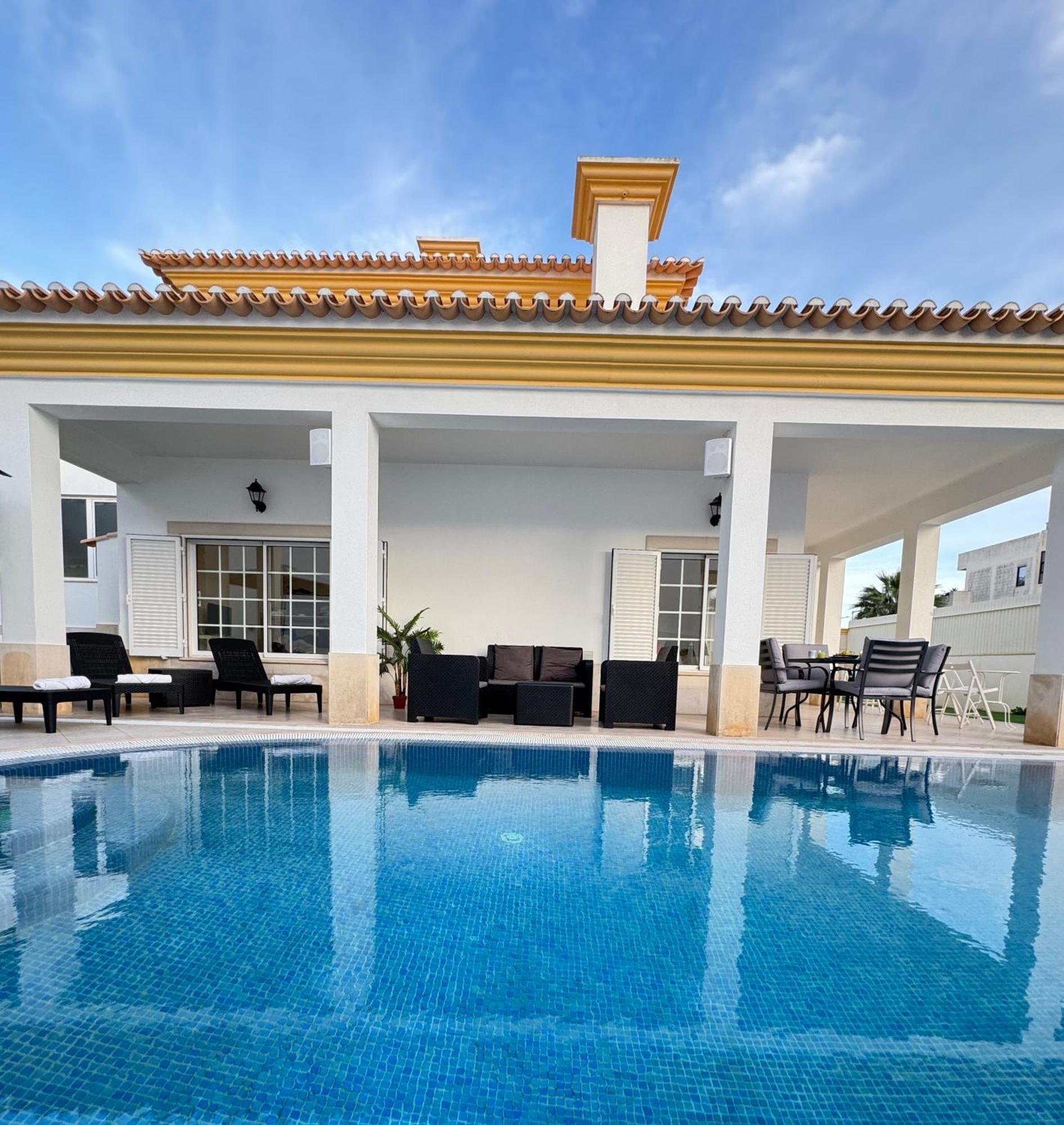 Villa Bonita Guesthouse Albufeira Old Town Buitenkant foto